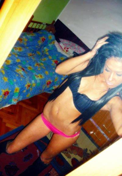 Quinn from District Of Columbia is looking for adult webcam chat